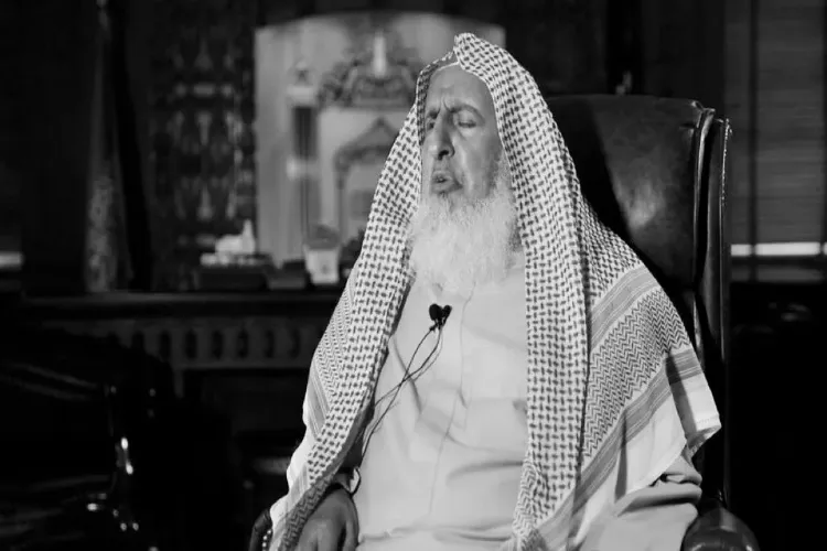 Saudi Arabia's Grand Mufti Abdulaziz Al Sheikh passes away, marking the end of an era