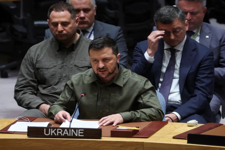 Russia and Ukraine fired drones, missiles and bombs at each other, Zelensky sought help from the United Nations.