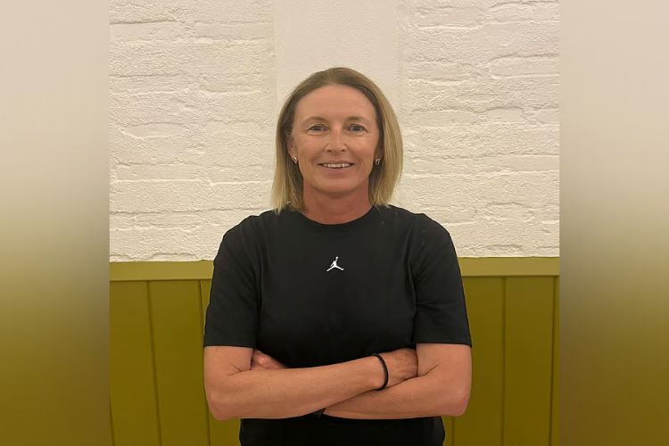 Mumbai Indians appoint two-time World Cup winner Knightley as women's team coach