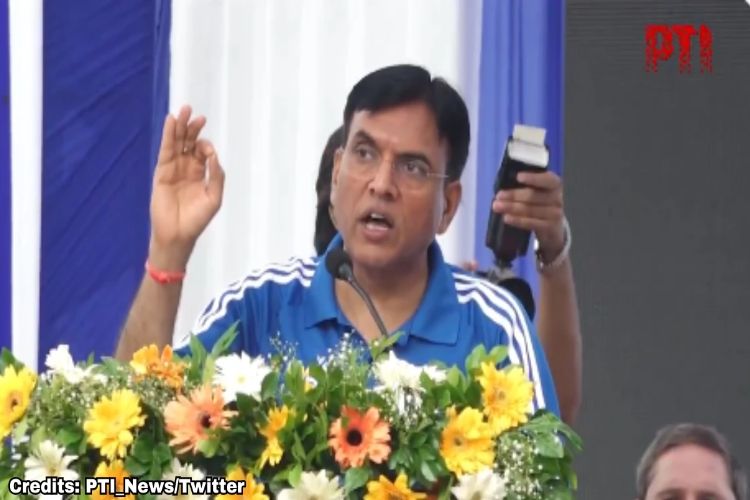 Mandaviya inaugurated the Mondo Track and Fitness Centre in the 'warm-up' area of ​​the JLN Stadium.