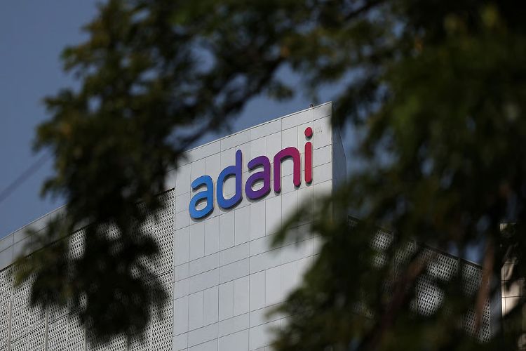 Thakurta not liable to comply with stay order, says court in Adani defamation case