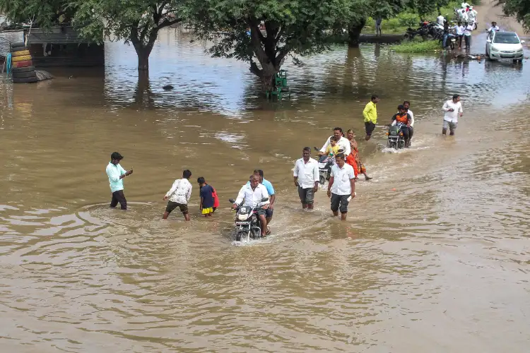 Natural calamities hit crops on 605 lakh hectares in 9 yrs in Maharashtra; Rs 54,600 cr relief paid