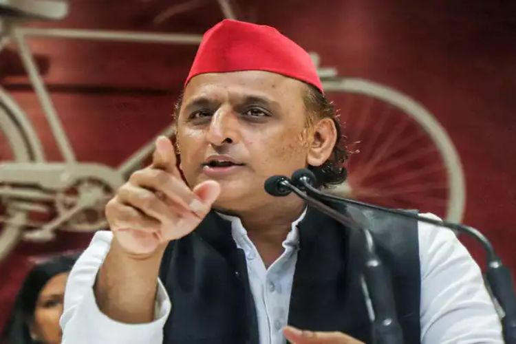 Akhilesh Yadav targeted the BJP government over wild animal attacks and GST.