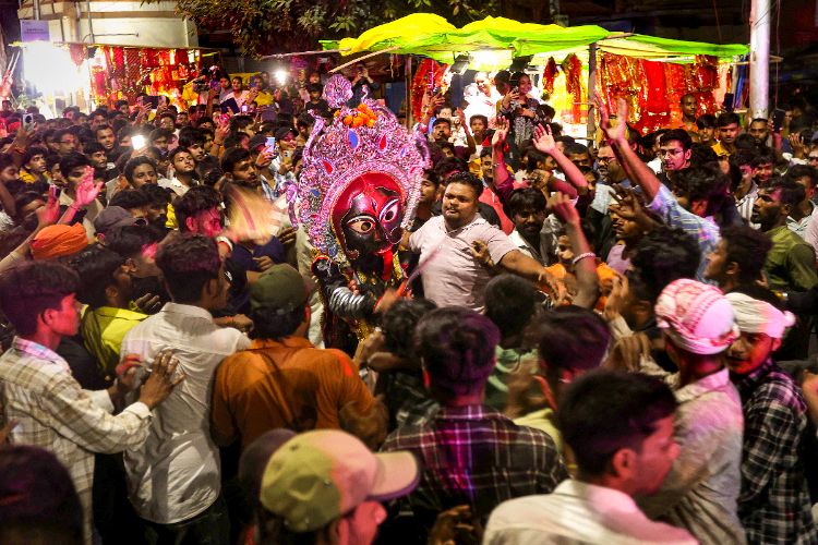Over 40 lakh devotees visited the temple during the four days of Sharadiya Navratri in Uttar Pradesh.