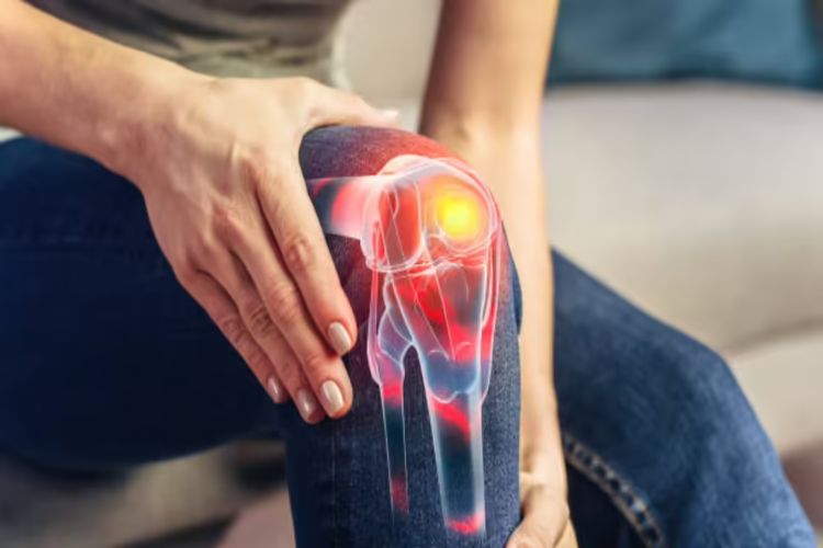 Cambridge scientists create smart gel that could help relieve arthritis pain
