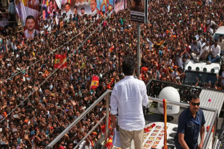 Victory rally stampede incident: Chief Minister Stalin pays tribute to the deceased and meets with the injured.