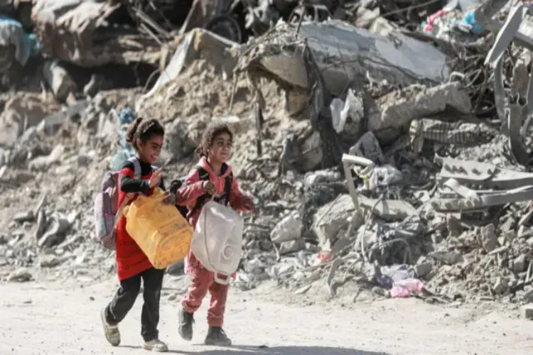 Israel attacks about 140 locations in Gaza, Hamas suspended ceasefire talks