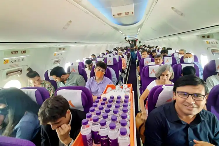 Akasa Air boosts 'Pets on Akasa' service with new perks for travellers
