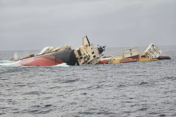 Investigation into MSC Elsa 3 shipwreck progressing: Kerala minister