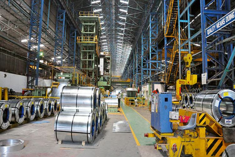 The Index of Industrial Production recorded a 4% annual growth in August 2025.