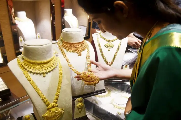 Organized jewellery players set to capture 45% market share by FY30: Nomura