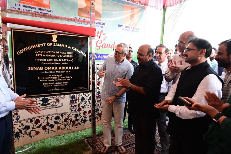 Abdullah inaugurates sports, power, road projects worth Rs 36.50 crore in Ganderbal