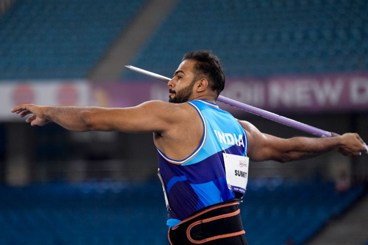 Para javelin throw star Sumit Antil wins gold