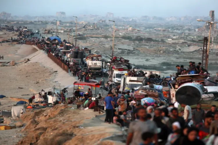 Gaza: Hamas says it will consider Trump's peace plan and respond later.