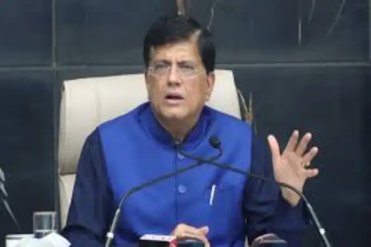 Piyush Goyal holds discussions with Singapore PM to strengthen strategic partnership