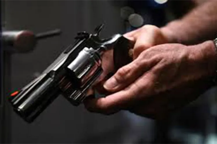 Six firing incidents in Karachi within three hours, four people killed