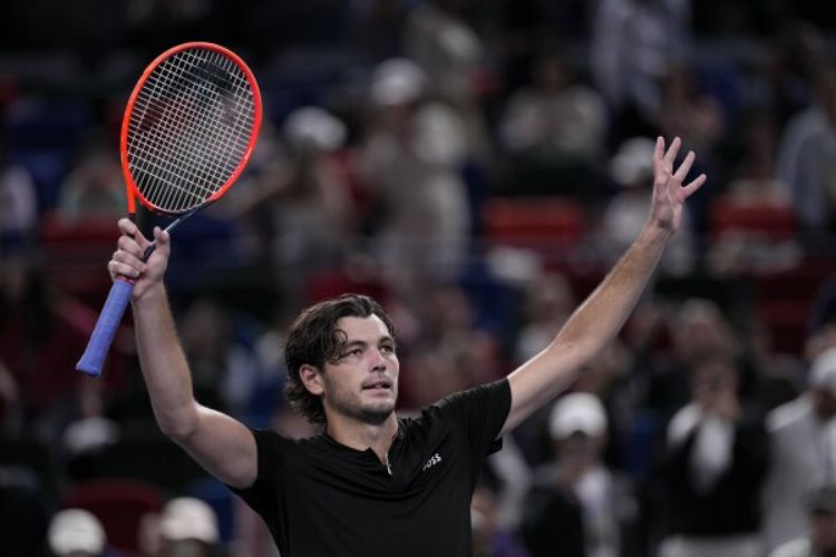 Péricard upsets Fritz at Shanghai Masters