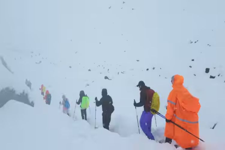 Over 200 climbers stranded, 350 rescued after snowstorm on Mount Everest