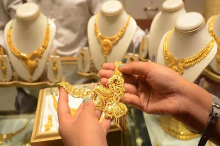 Gold jumped by Rs 2,700 to a new peak of Rs 1.23 lakh, silver also reached a record level.