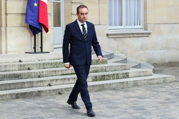 Political crisis deepens in France: Prime Minister Sébastien Lecornu resigns