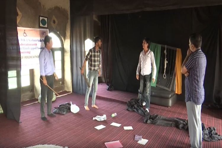 “Theatre returns to Kashmir: Young artists carry forward the legacy of theatre”