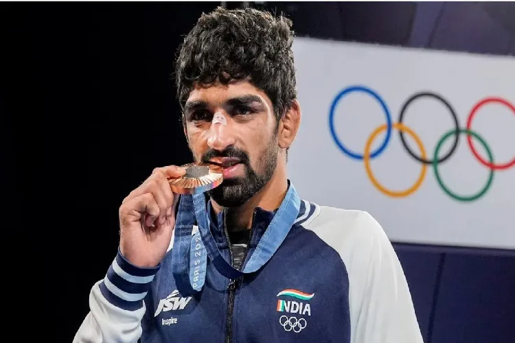 Aman Sehrawat suspended for one year for violating weight limit