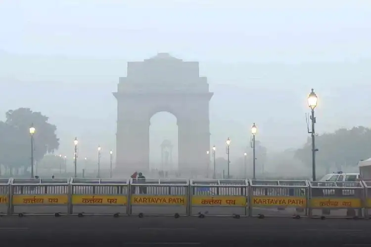 Cloudy morning in Delhi