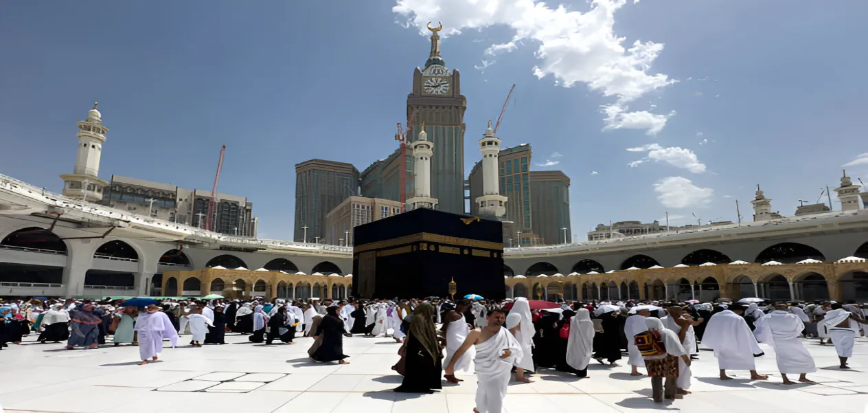 Performing Umrah is now easier: All visa holders are allowed.