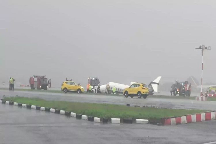 Private jet skids off runway and lands in bushes in Farrukhabad: All passengers and pilot safe