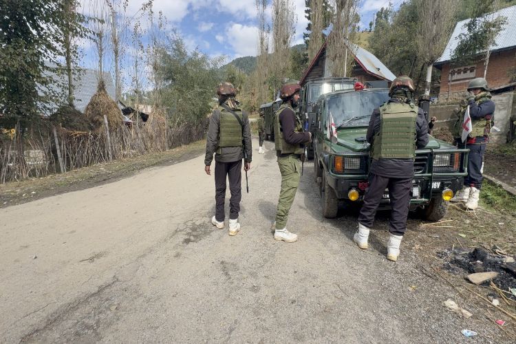 Jammu and Kashmir: Search for two missing commandos continues for the third day in Anantnag forests