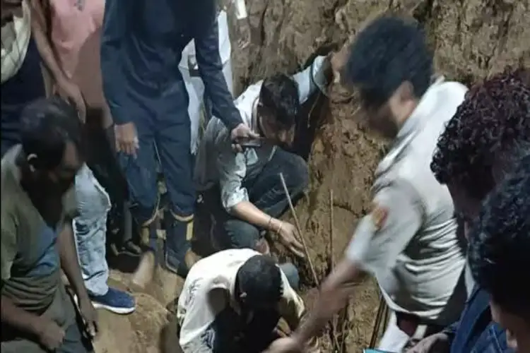 Delhi: Pile of soil falls in Safdarjung Elclave basement, one dead, several injured