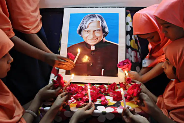 Maharashtra Govt orders to celebrate 'Reading Inspiration Day' on Dr. A.P.J. Abdul Kalam's birth anniversary