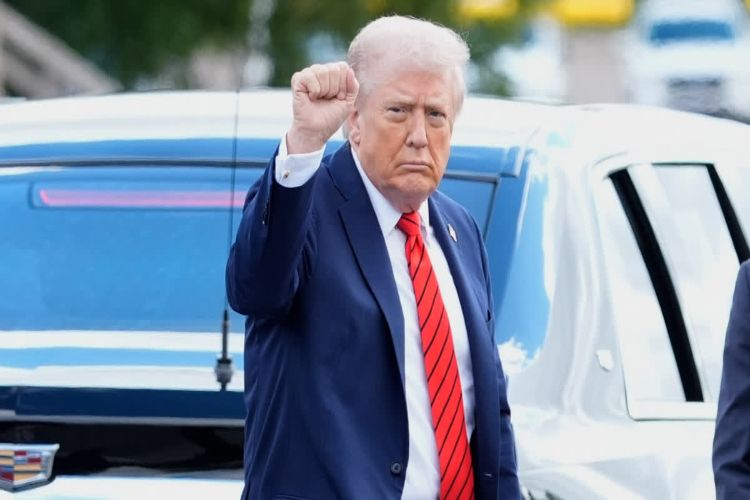 US President Donald Trump is completely healthy: Doctor