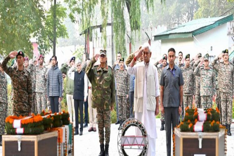 Jammu and Kashmir Lieutenant Governor pays tribute to two soldiers martyred in Kokernag