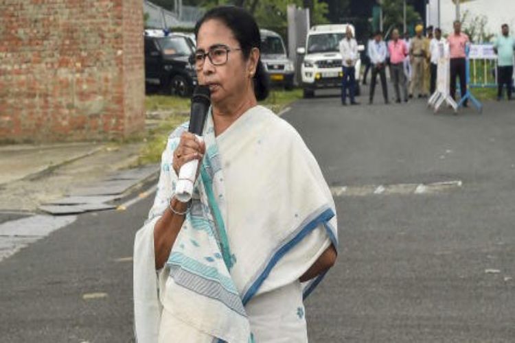 Mamata condoles death of Bengal para commando in Jammu and Kashmir
