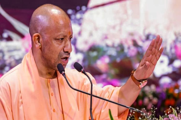 US tariffs an opportunity to explore new markets: Yogi Adityanath to carpet traders