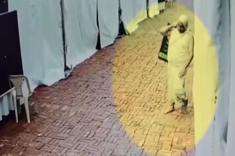 Two people arrested in connection with the theft of a Jain temple vase in Delhi