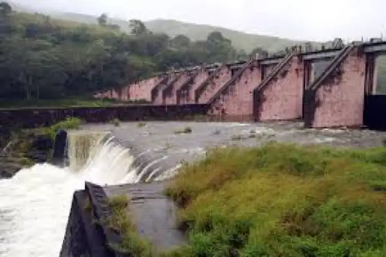 Directions needed to ensure strengthening of Mullaperiyar dam: SC