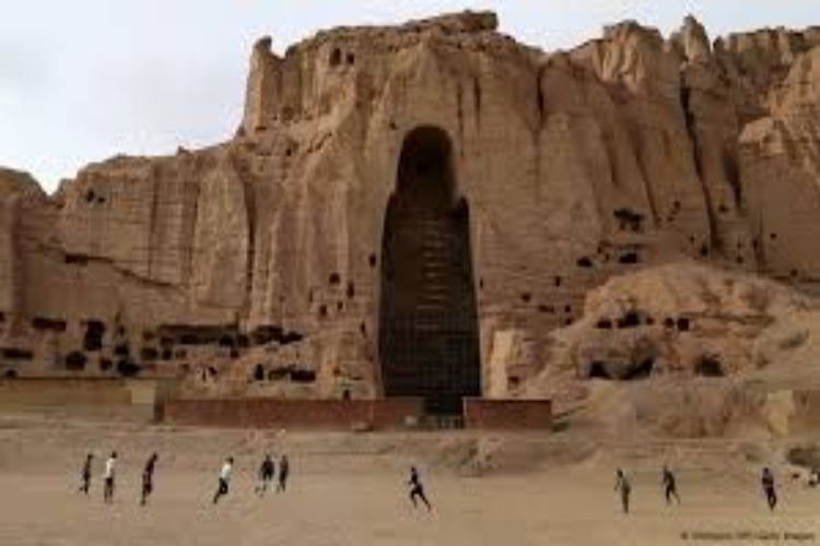 Should the Taliban rebuild the Bamiyan Buddhas?