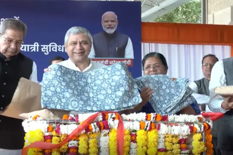 Railway Minister Ashwini Vaishnaw inaugurates new platform and integrated passenger information system in Jaipur