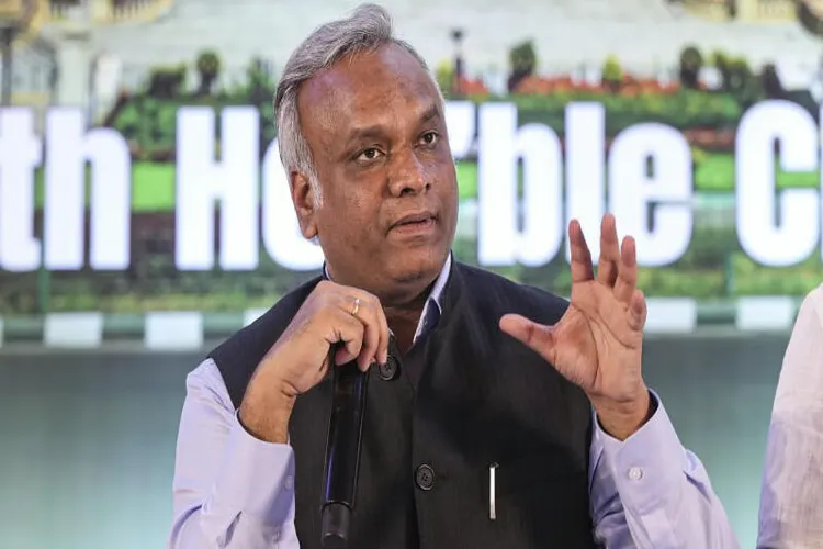 Man who threatened Karnataka minister Priyank Kharge arrested from Maharashtra