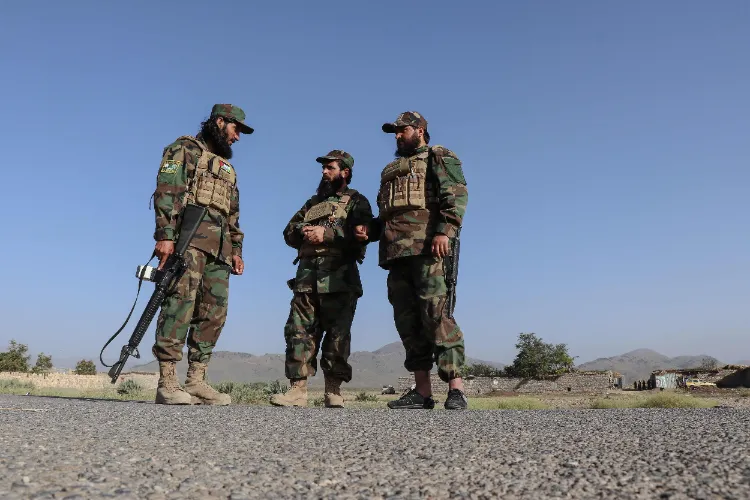 Pakistan violated Afghan border 1,200 times in 4 years, violated airspace 710 times: Afghan sources