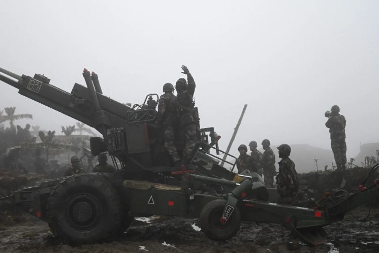 October 20: India-China border dispute escalates into war