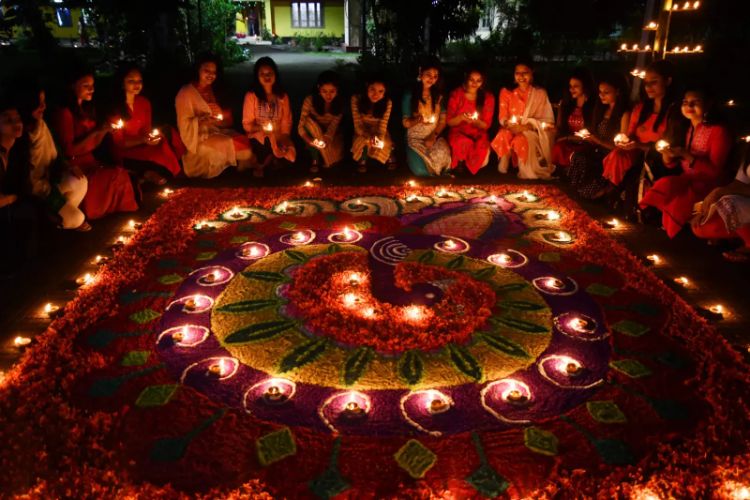 Dignitaries from various states extended Diwali greetings