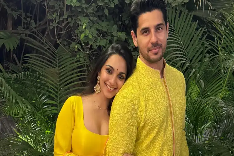 Sidharth Malhotra, Kiara Advani celebrate first Diwali as parents, pose adorably in matching outfits