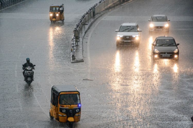 Tamil Nadu rains: Red alert issued in eight districts, Stalin reviews situation