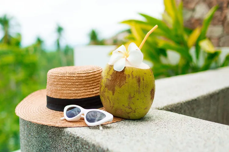 What happens when lemon is added to coconut water? Learn about its benefits.