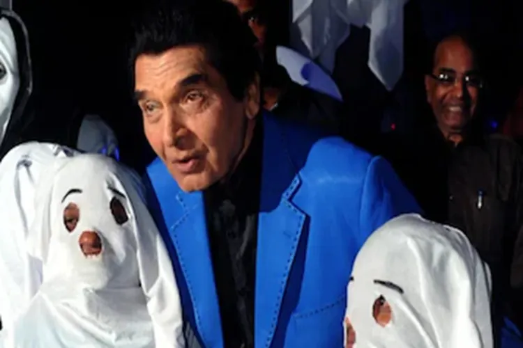 Asrani said: Hrishikesh Mukherjee and Gulzar helped me change my image
