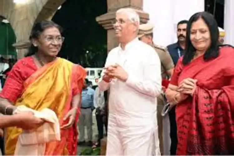 Kerala: President Murmu offers prayers at Sabarimala temple