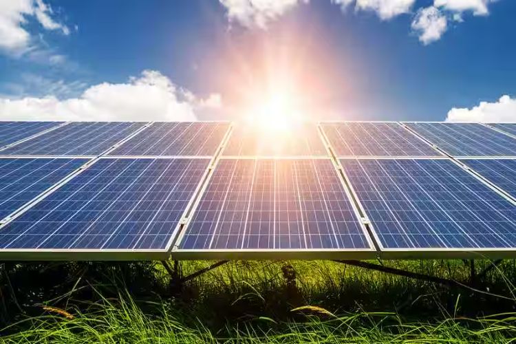 Vikram Solar 148.9 MW contract from Sunsure Energy